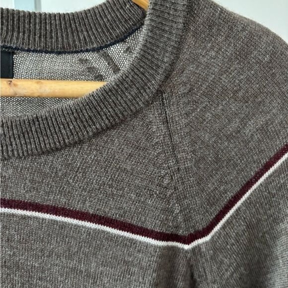 Banana Republic Sweater Men’s Large Merino Wool Striped Retro Academia Preppy - Picture 9 of 12